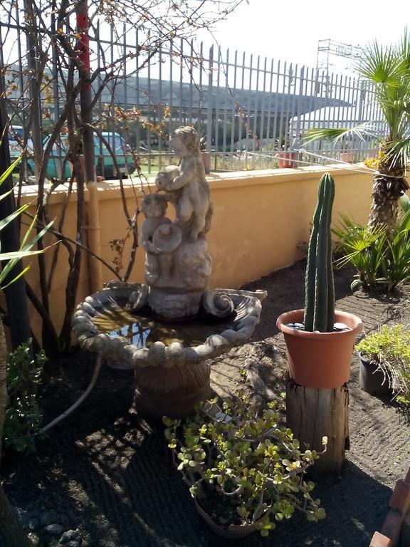 杜玛斯菲丽克斯住宿加早餐旅馆 埃尔科拉诺 外观 照片